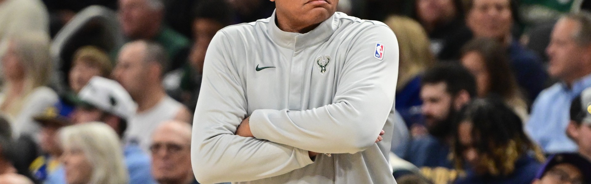 u球体育直播-老里谈三连败：我不在乎分差只在乎比赛状态 攻防都迷失方向了