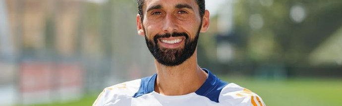 死磕穆里尼奥！皇马欧冠大名单公布，姆巴佩领衔，后防主力缺席