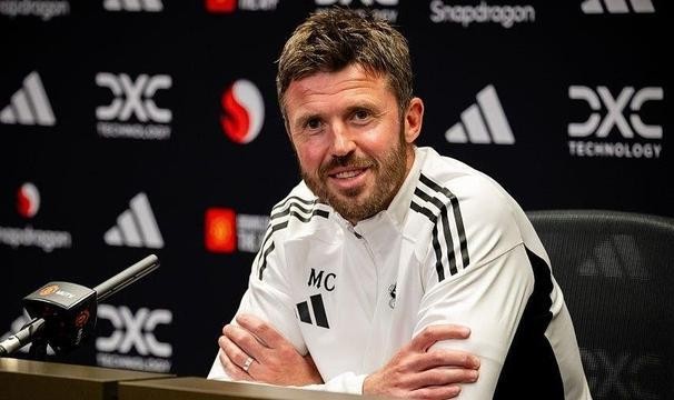 U直播-卡里克：曼联理应参加欧冠，但不能以此划清失败和成功的界限